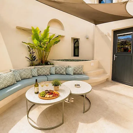 Villa Denisa Vothonas (Santorini)